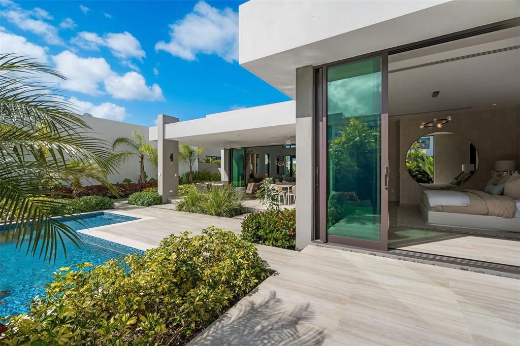 待售: $5,900,000 (4 贝兹, 4 浴室, 3580 平方英尺)