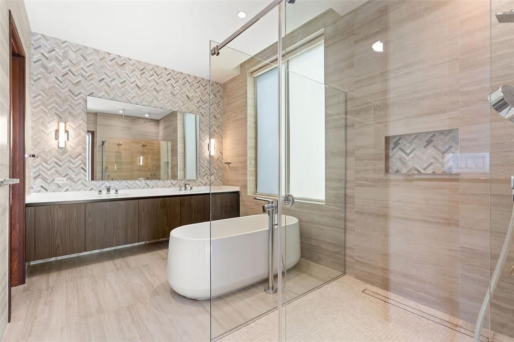 待售: $5,900,000 (4 贝兹, 4 浴室, 3580 平方英尺)