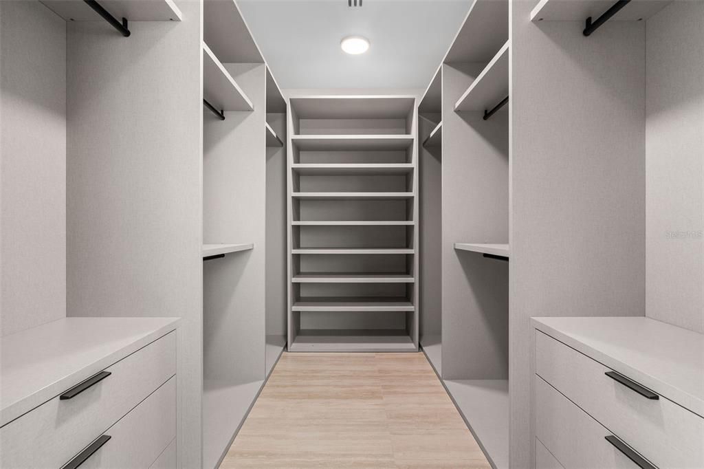 待售: $5,900,000 (4 贝兹, 4 浴室, 3580 平方英尺)