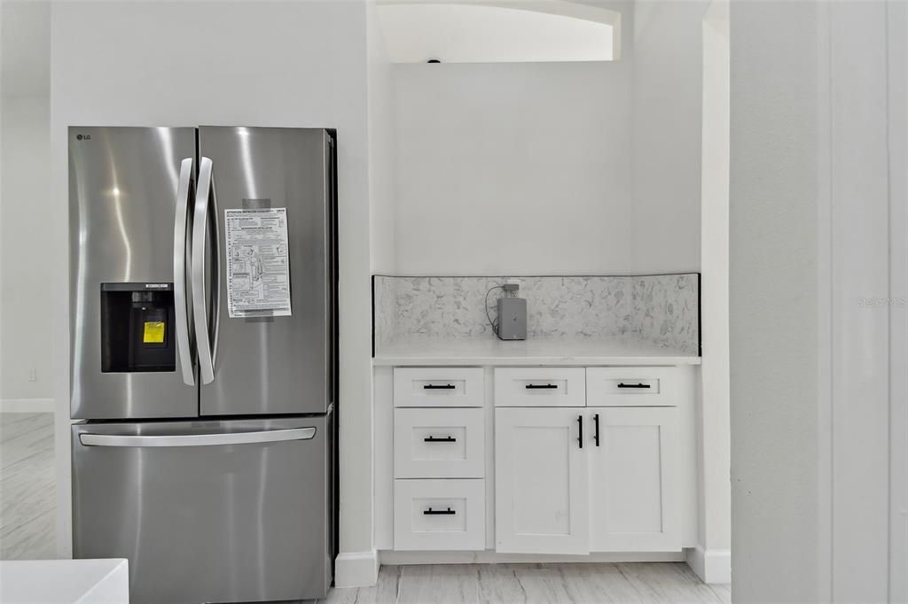 For Rent: $3,400 (4 beds, 3 baths, 2618 Square Feet)