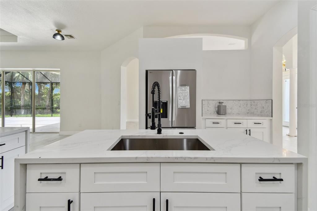 For Rent: $3,400 (4 beds, 3 baths, 2618 Square Feet)