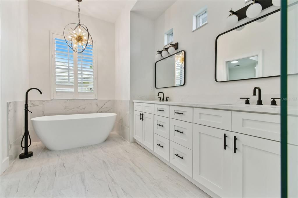 For Rent: $3,400 (4 beds, 3 baths, 2618 Square Feet)