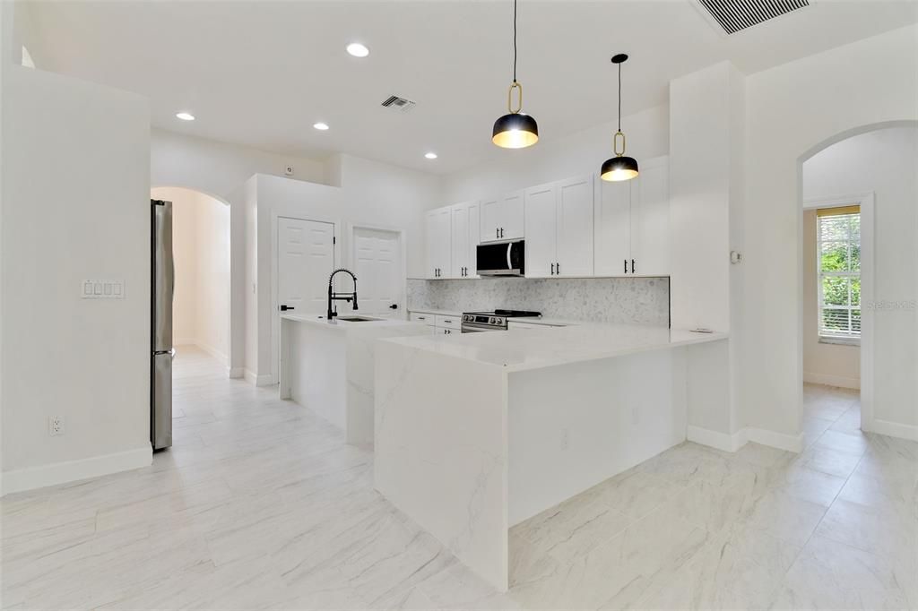 For Rent: $3,400 (4 beds, 3 baths, 2618 Square Feet)