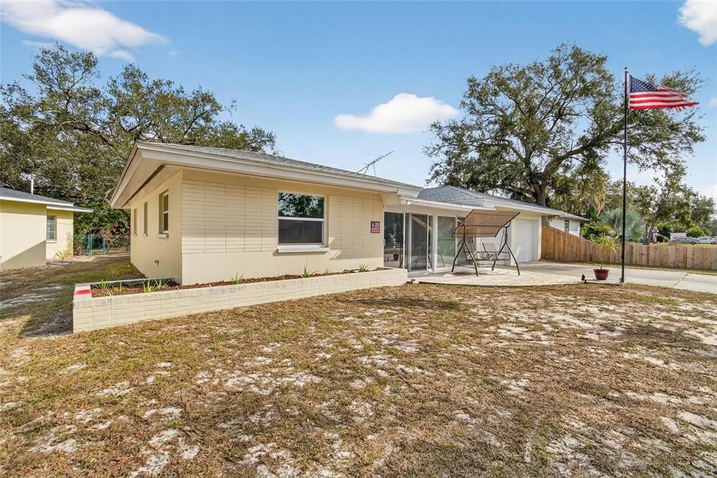 For Sale: $475,000 (3 beds, 2 baths, 1487 Square Feet)