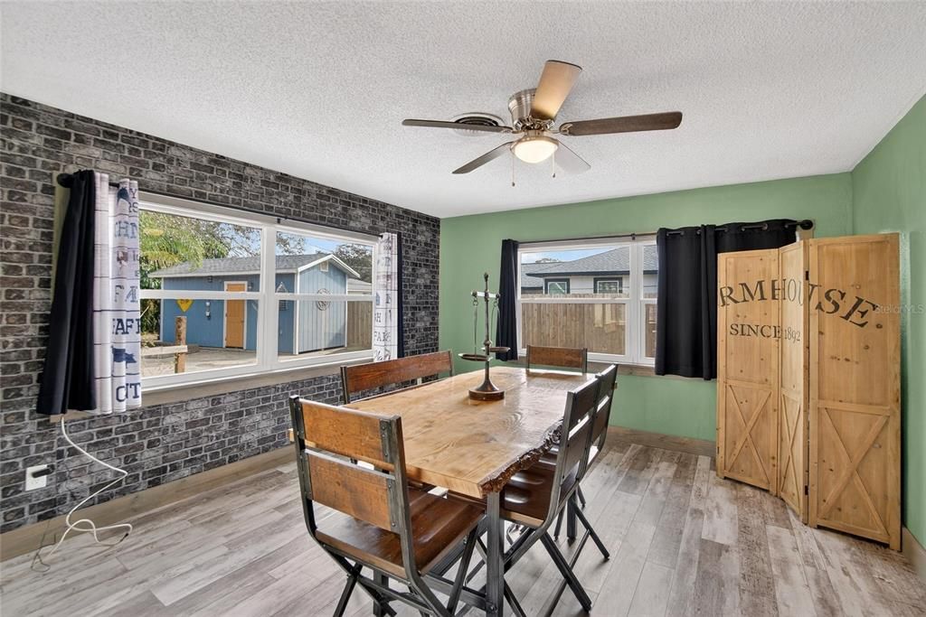 For Sale: $475,000 (3 beds, 2 baths, 1487 Square Feet)