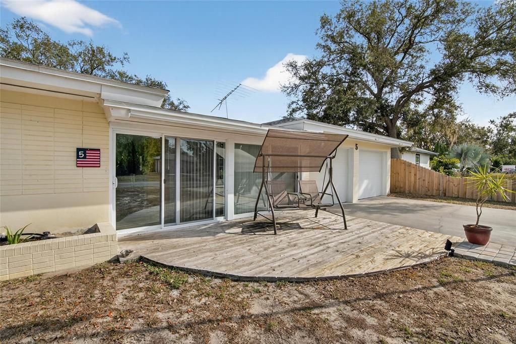 For Sale: $475,000 (3 beds, 2 baths, 1487 Square Feet)