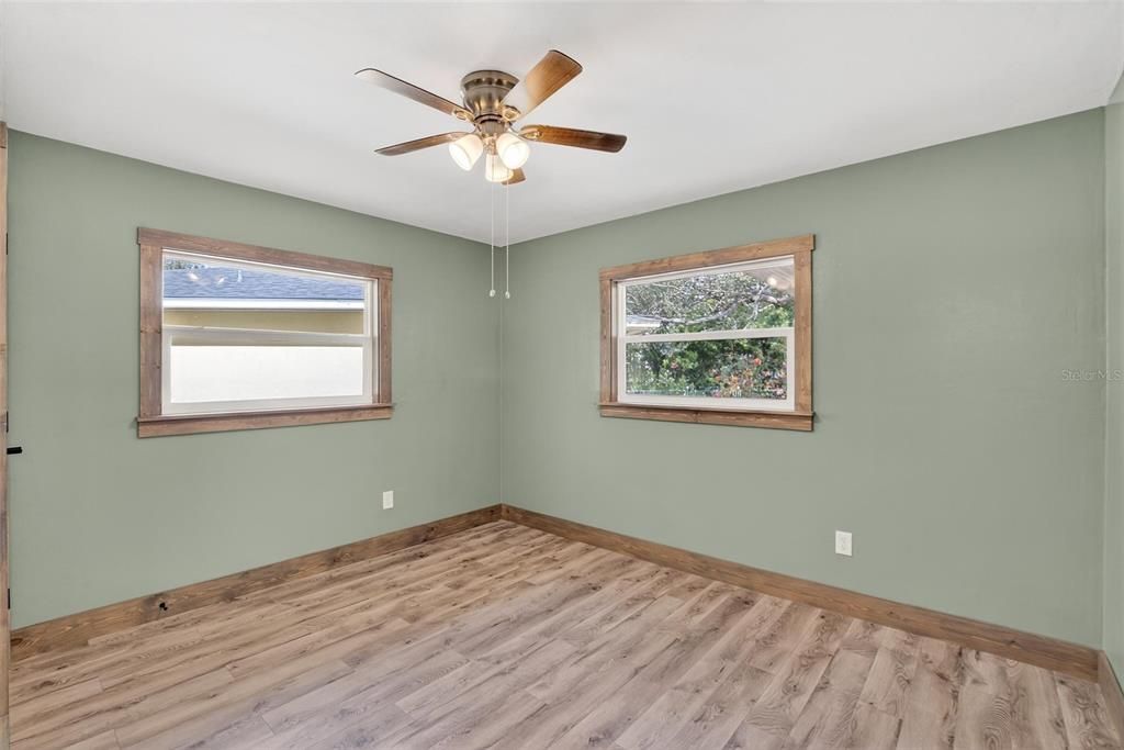 For Sale: $475,000 (3 beds, 2 baths, 1487 Square Feet)