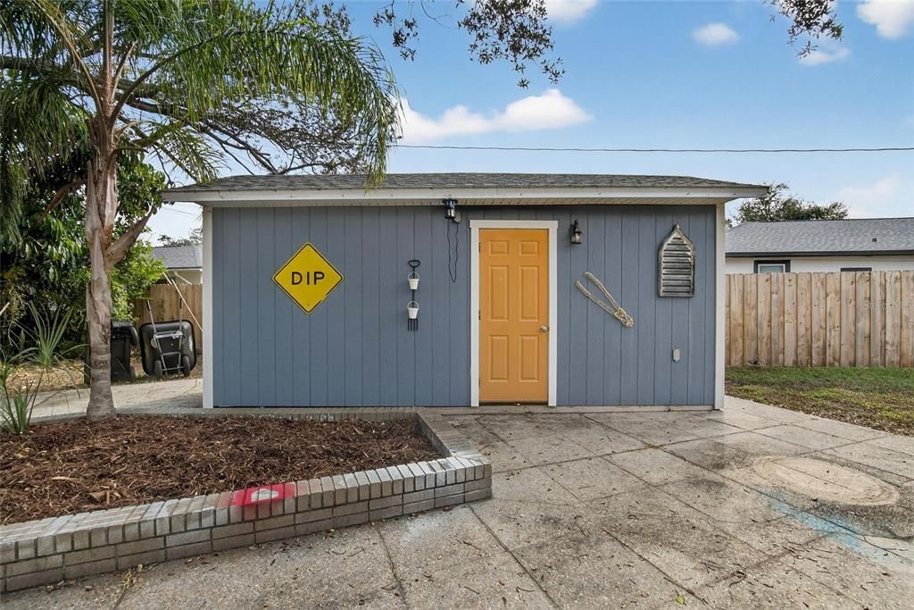 For Sale: $475,000 (3 beds, 2 baths, 1487 Square Feet)