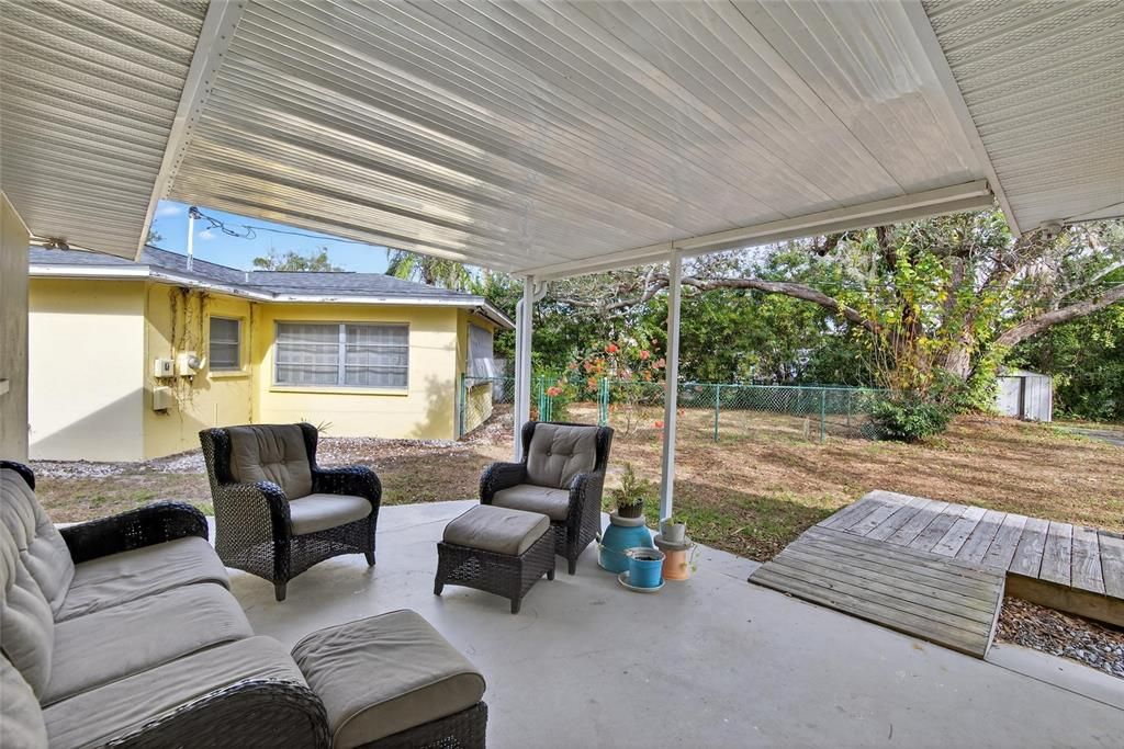 For Sale: $475,000 (3 beds, 2 baths, 1487 Square Feet)