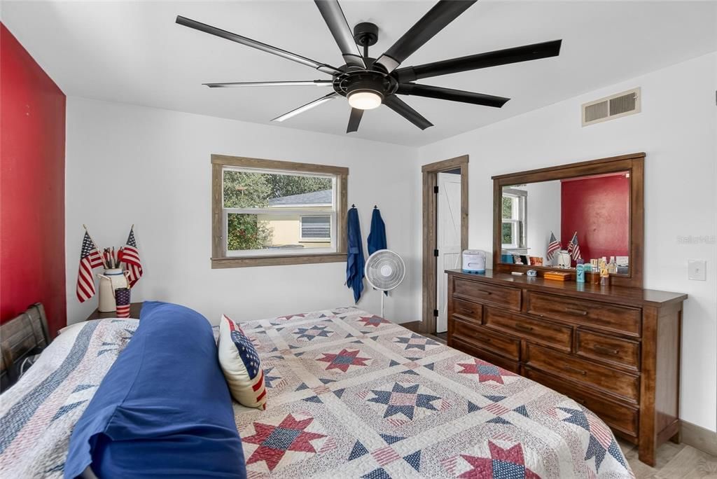 For Sale: $475,000 (3 beds, 2 baths, 1487 Square Feet)