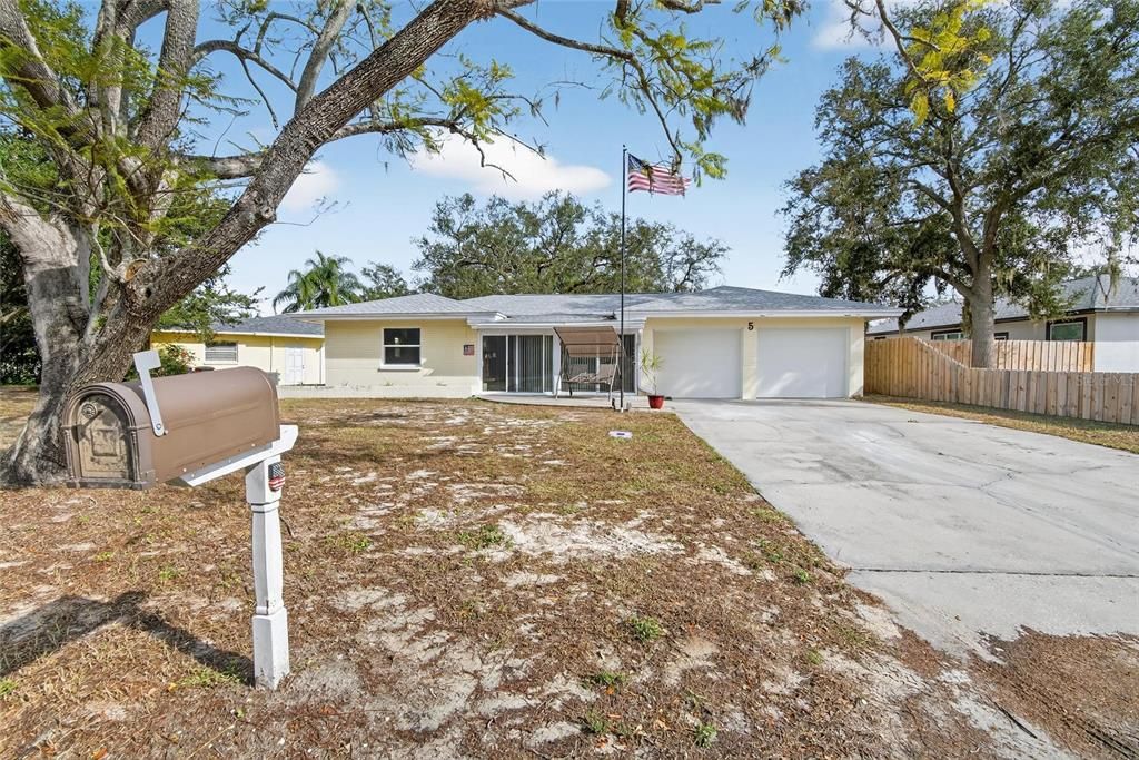 For Sale: $475,000 (3 beds, 2 baths, 1487 Square Feet)