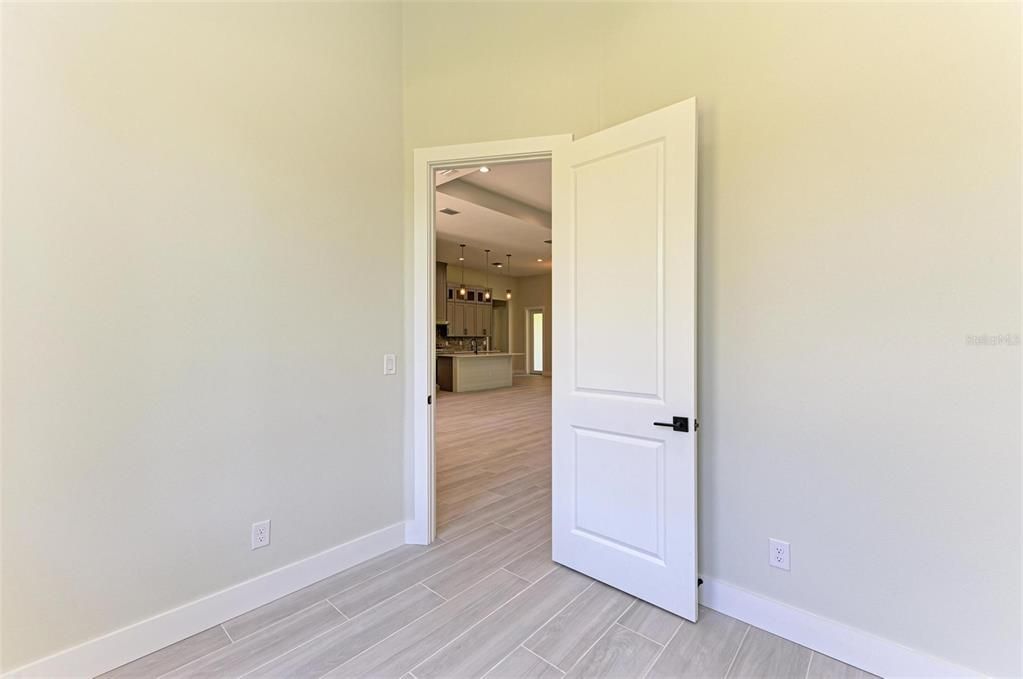 На продажу: $549,000 (3 спален, 2 ванн, 2245 Квадратных фут)