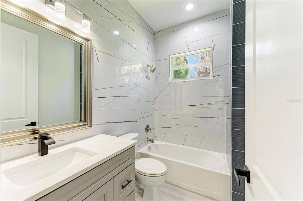 На продажу: $549,000 (3 спален, 2 ванн, 2245 Квадратных фут)