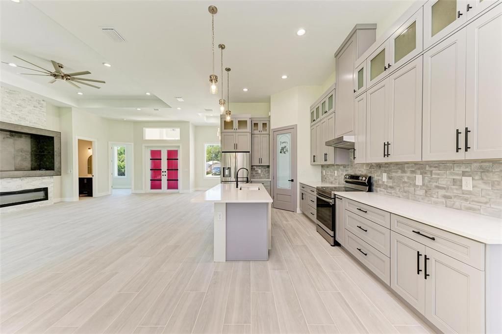 На продажу: $549,000 (3 спален, 2 ванн, 2245 Квадратных фут)