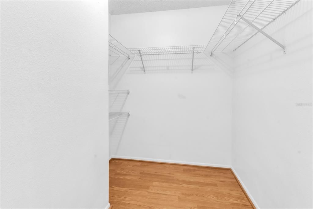 На продажу: $355,900 (3 спален, 2 ванн, 1659 Квадратных фут)