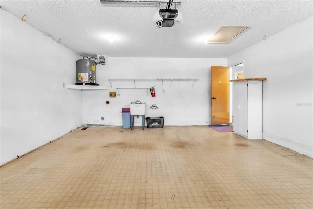 На продажу: $355,900 (3 спален, 2 ванн, 1659 Квадратных фут)