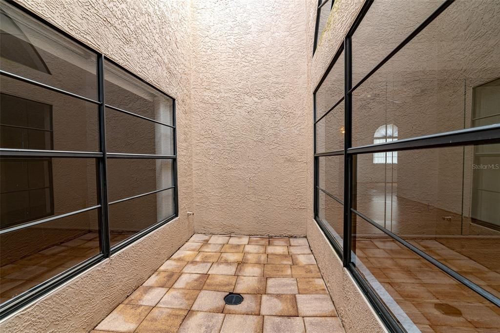 На продажу: $355,900 (3 спален, 2 ванн, 1659 Квадратных фут)