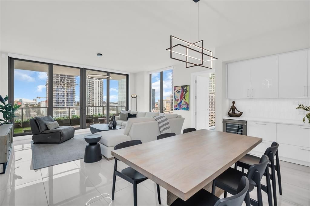 待售: $1,285,000 (2 贝兹, 2 浴室, 1663 平方英尺)