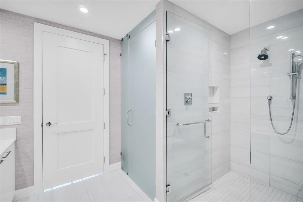 待售: $1,285,000 (2 贝兹, 2 浴室, 1663 平方英尺)