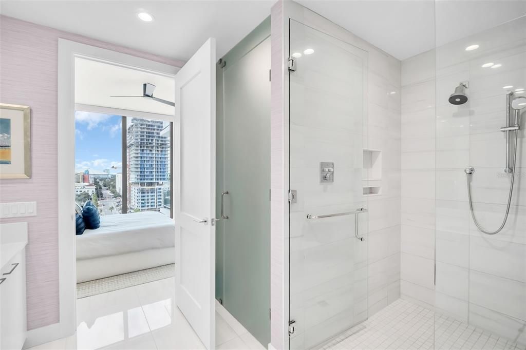 待售: $1,285,000 (2 贝兹, 2 浴室, 1663 平方英尺)