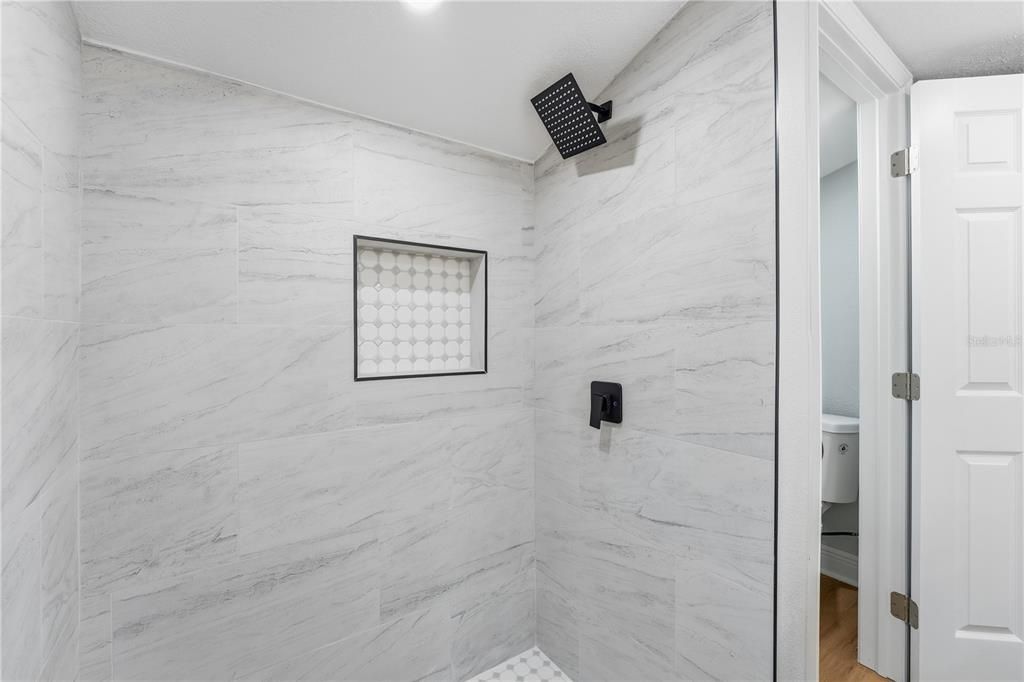 For Sale: $234,900 (3 beds, 2 baths, 1000 Square Feet)