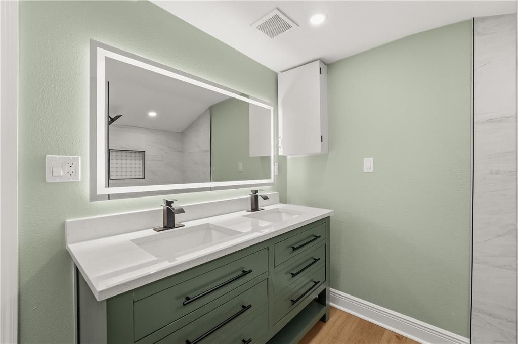 For Sale: $234,900 (3 beds, 2 baths, 1000 Square Feet)