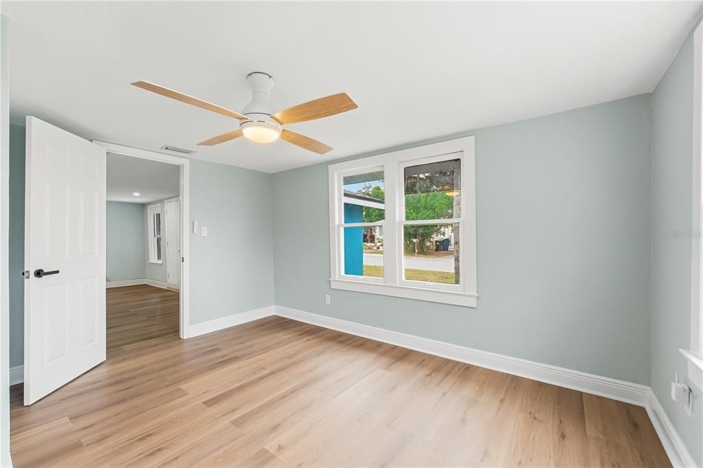 For Sale: $234,900 (3 beds, 2 baths, 1000 Square Feet)