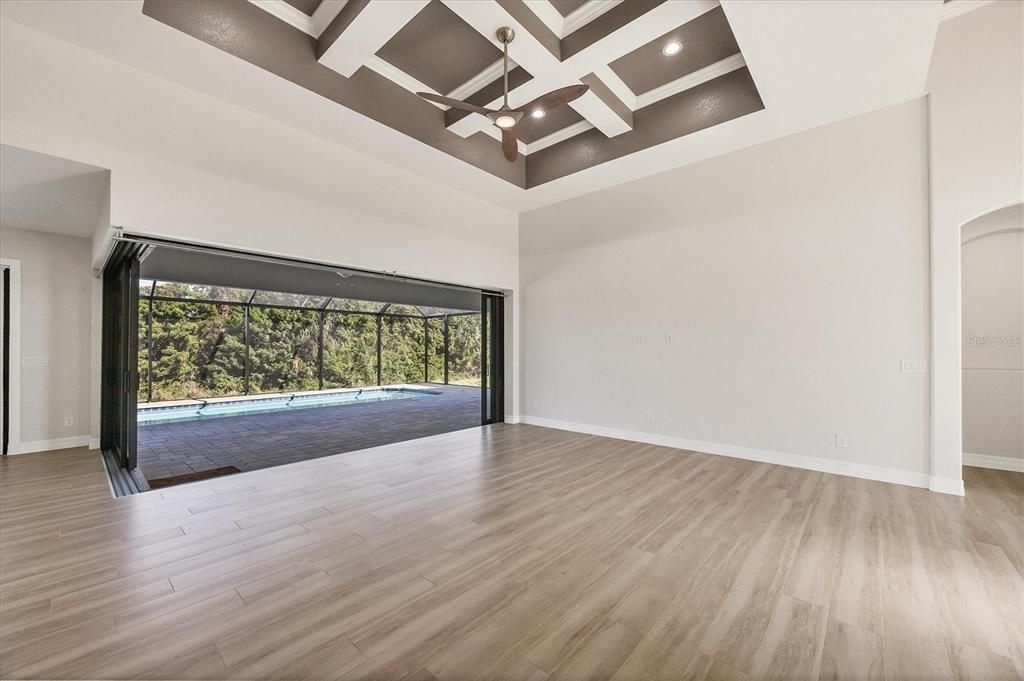 En Venta: $599,900 (3 camas, 2 baños, 2098 Pies cuadrados)