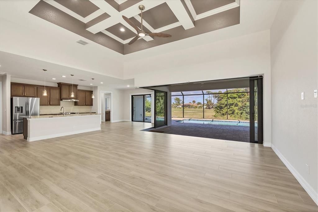 En Venta: $599,900 (3 camas, 2 baños, 2098 Pies cuadrados)