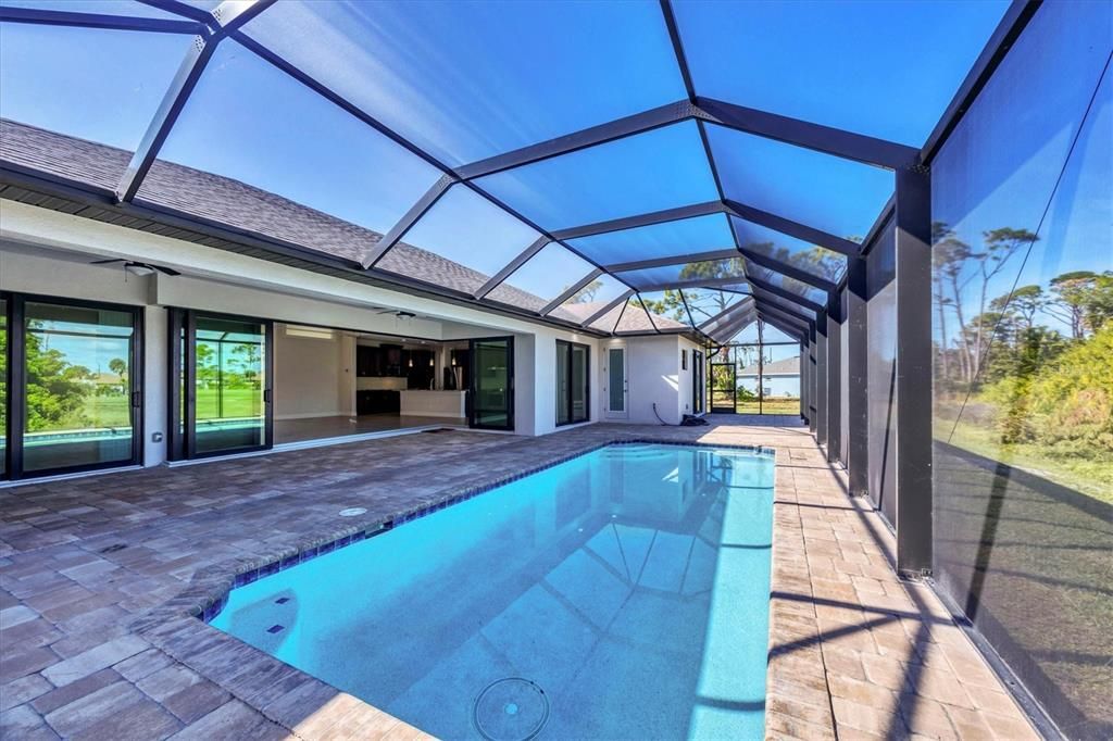 En Venta: $599,900 (3 camas, 2 baños, 2098 Pies cuadrados)