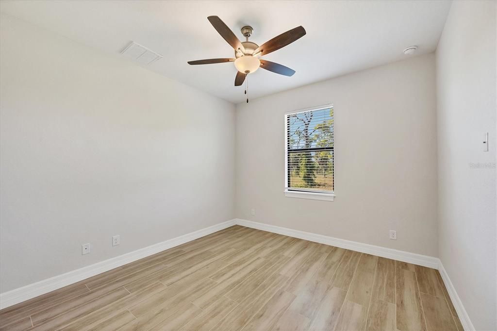 En Venta: $599,900 (3 camas, 2 baños, 2098 Pies cuadrados)