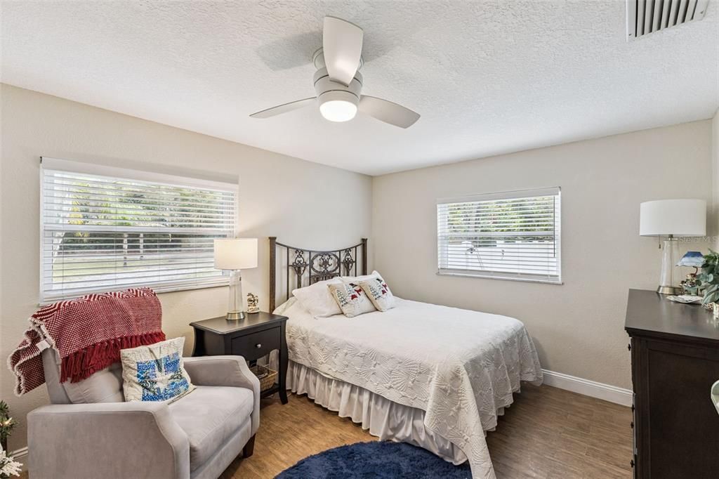 For Sale: $649,999 (3 beds, 3 baths, 2341 Square Feet)