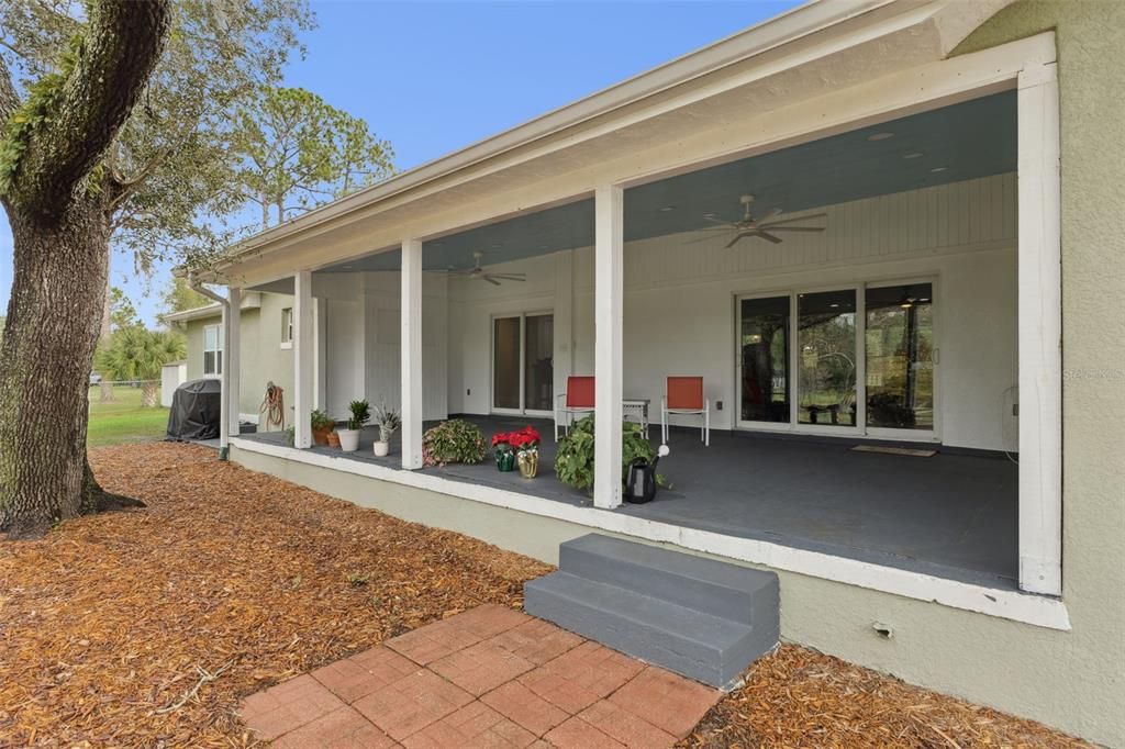 For Sale: $649,999 (3 beds, 3 baths, 2341 Square Feet)