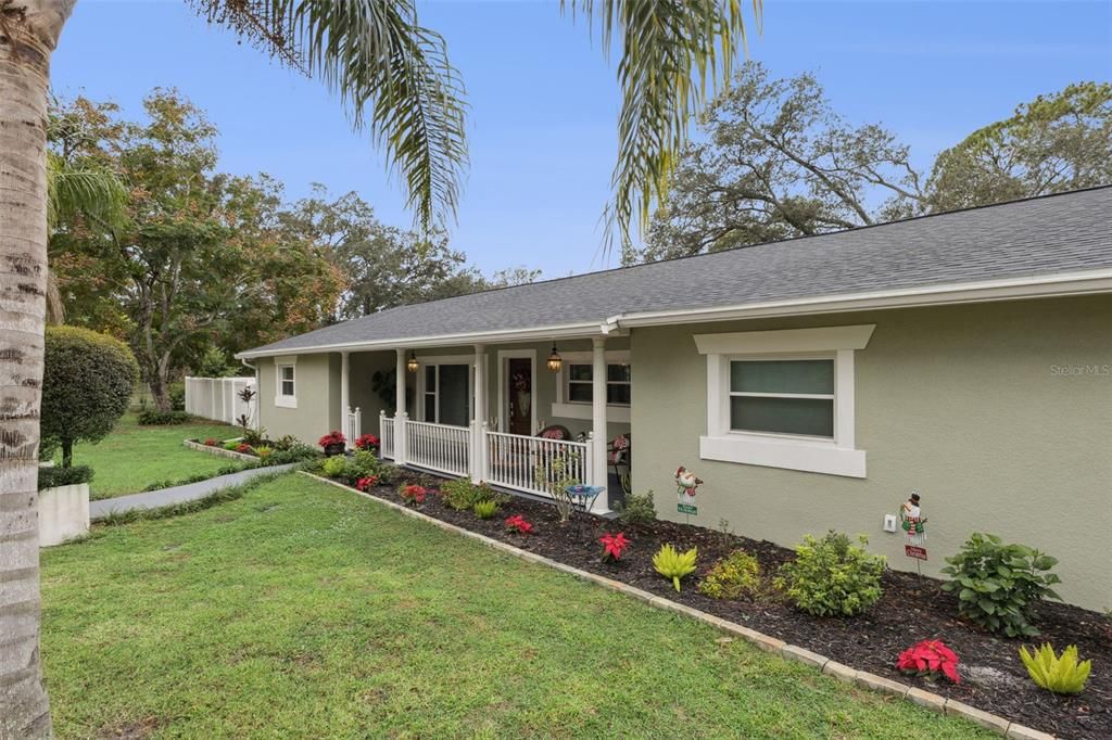 For Sale: $649,999 (3 beds, 3 baths, 2341 Square Feet)