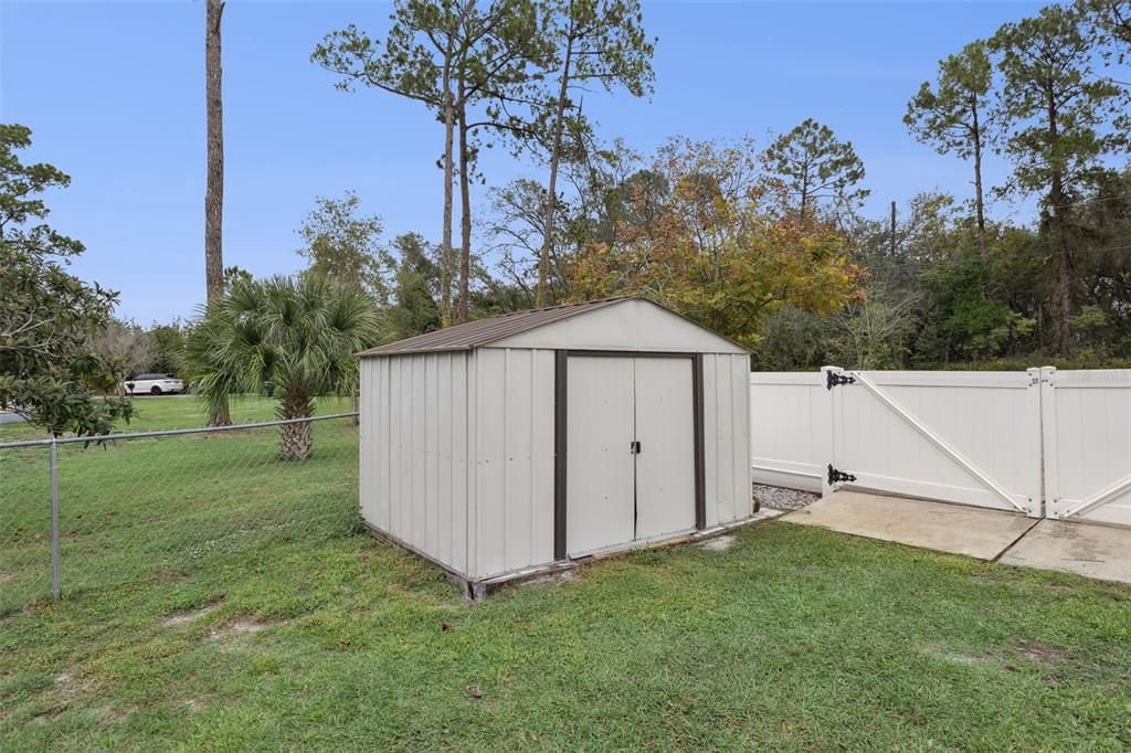 For Sale: $649,999 (3 beds, 3 baths, 2341 Square Feet)