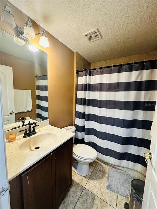 En Renta: $2,500 (3 camas, 2 baños, 1575 Pies cuadrados)