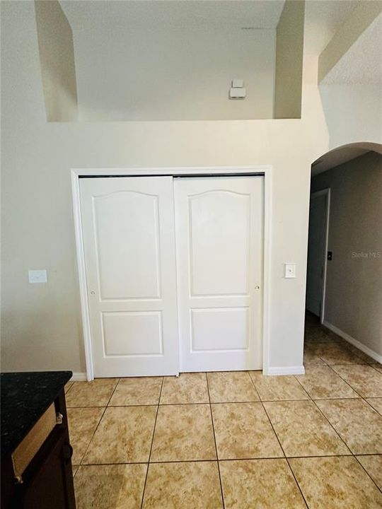 En Renta: $2,500 (3 camas, 2 baños, 1575 Pies cuadrados)