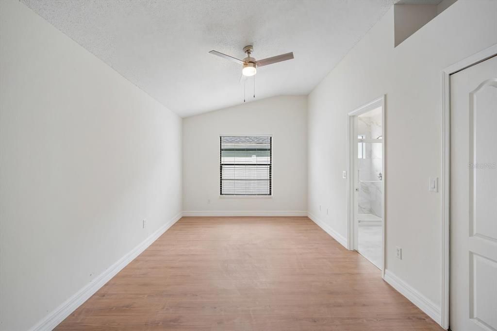 待售: $345,000 (3 贝兹, 2 浴室, 1383 平方英尺)