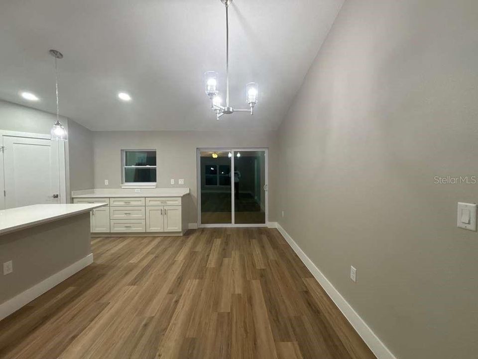 En Renta: $1,750 (3 camas, 2 baños, 1448 Pies cuadrados)