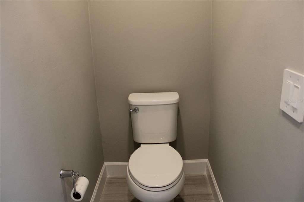 For Rent: $3,295 (5 beds, 3 baths, 2638 Square Feet)