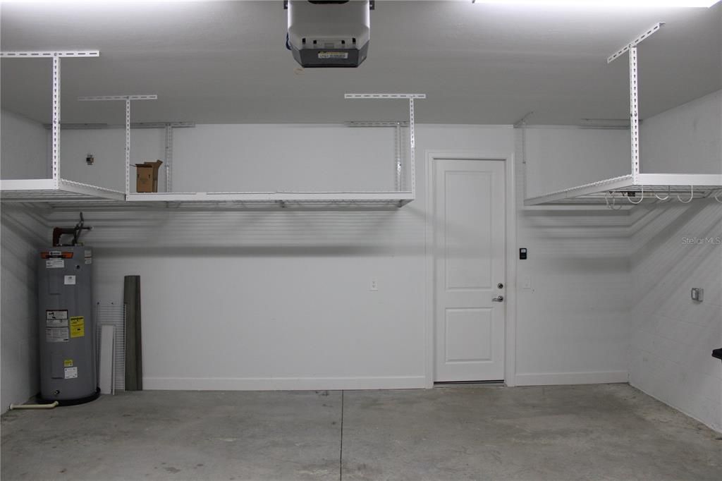 For Rent: $3,295 (5 beds, 3 baths, 2638 Square Feet)