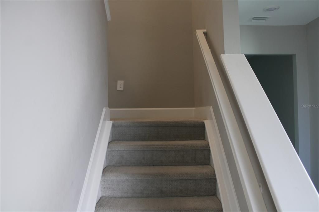 For Rent: $3,295 (5 beds, 3 baths, 2638 Square Feet)