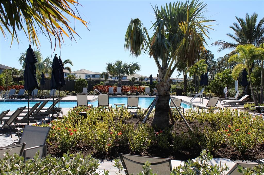 For Rent: $3,295 (5 beds, 3 baths, 2638 Square Feet)