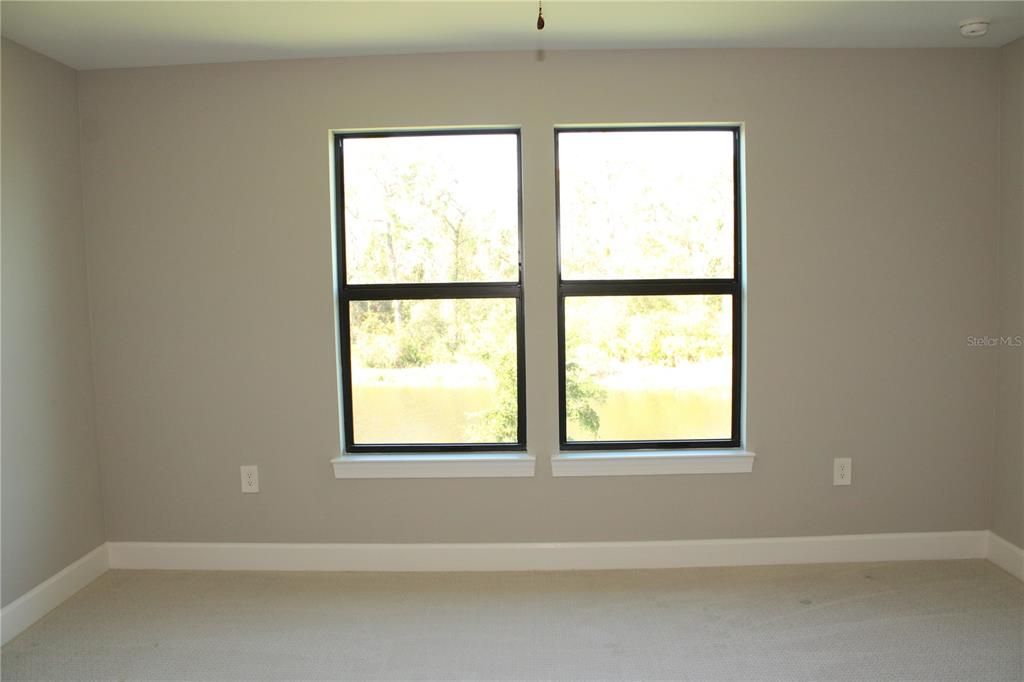 For Rent: $3,295 (5 beds, 3 baths, 2638 Square Feet)