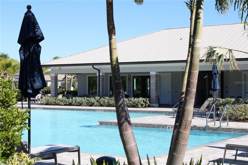 For Rent: $3,295 (5 beds, 3 baths, 2638 Square Feet)