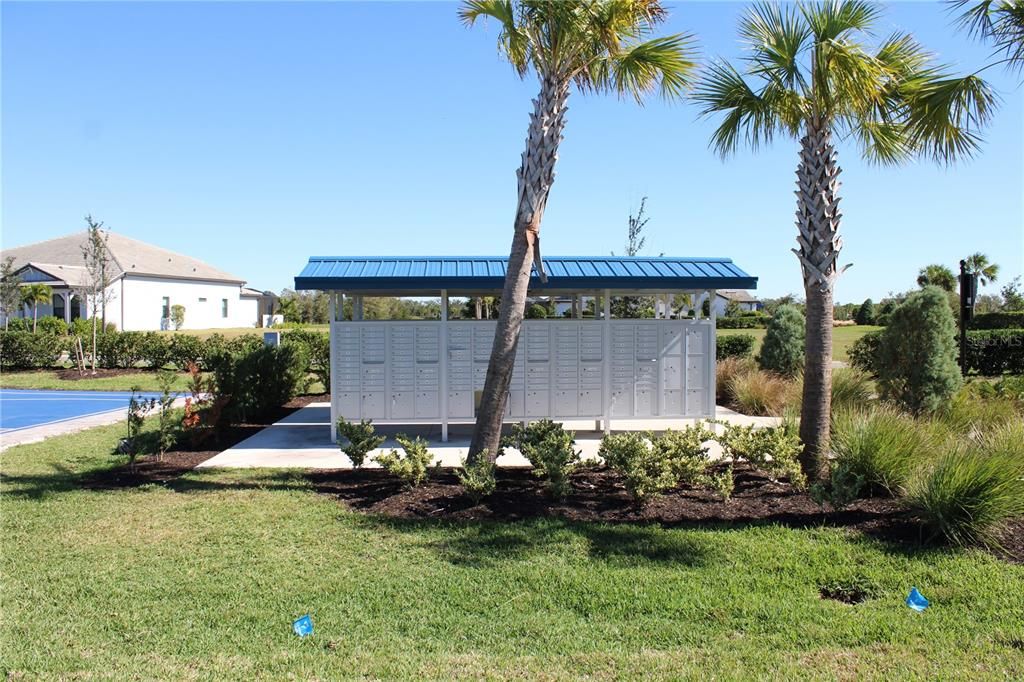 For Rent: $3,295 (5 beds, 3 baths, 2638 Square Feet)