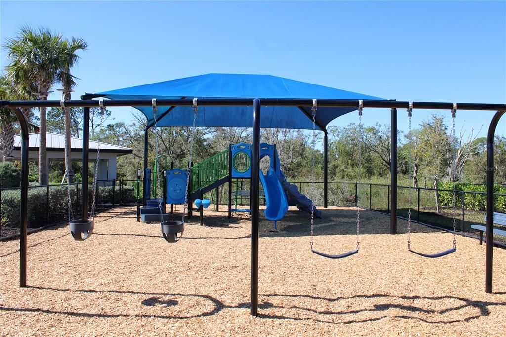 For Rent: $3,295 (5 beds, 3 baths, 2638 Square Feet)