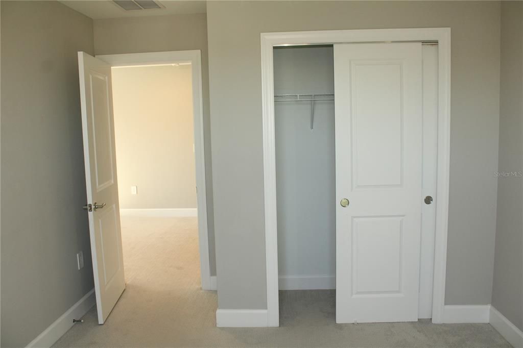 For Rent: $3,295 (5 beds, 3 baths, 2638 Square Feet)