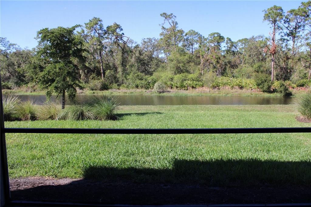 For Rent: $3,295 (5 beds, 3 baths, 2638 Square Feet)