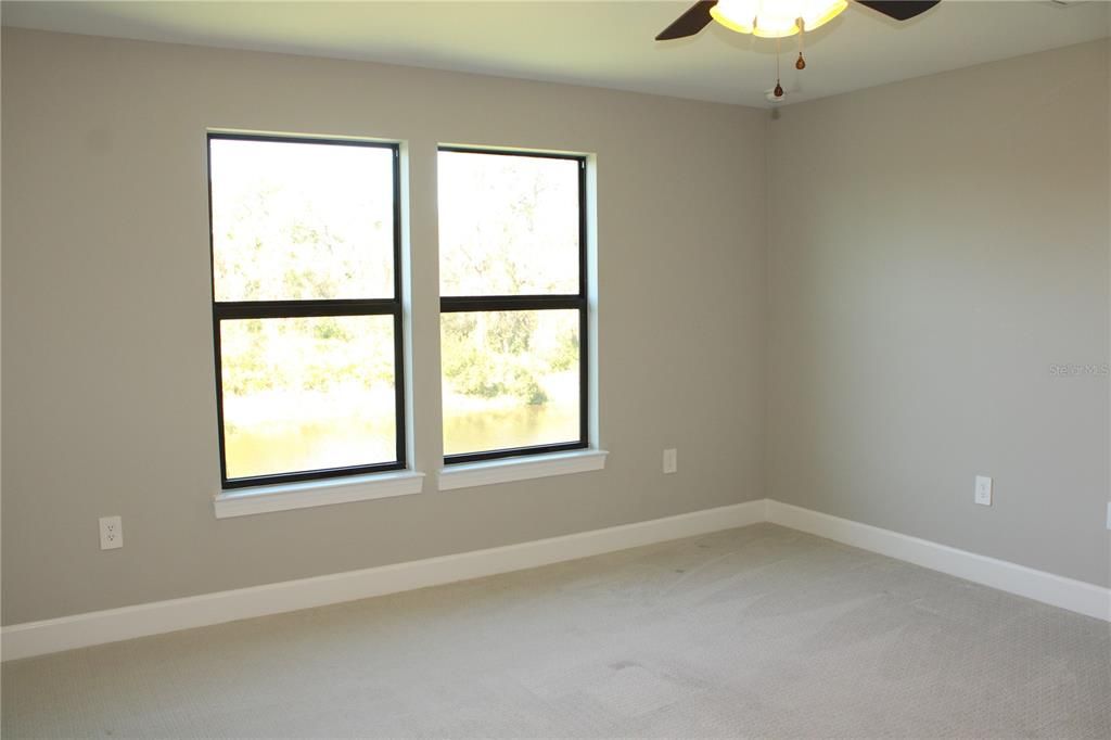 For Rent: $3,295 (5 beds, 3 baths, 2638 Square Feet)